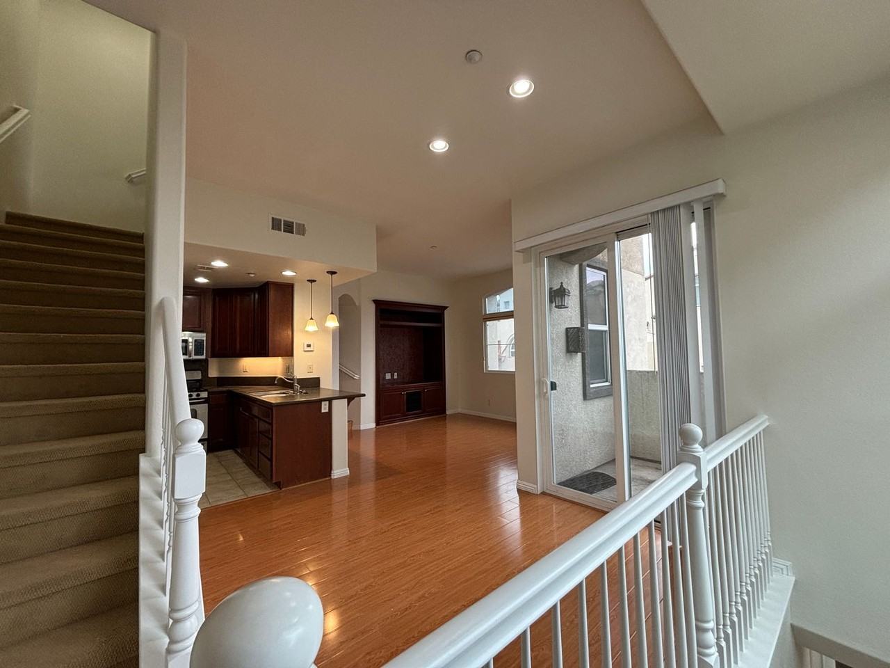 588 Almond Rd - Photo 3 of 20