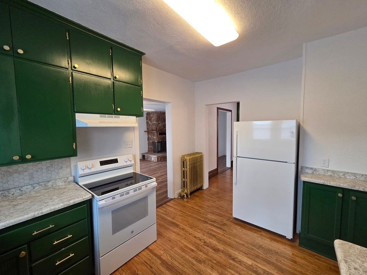 809 Tremont St - Photo 7 of 36