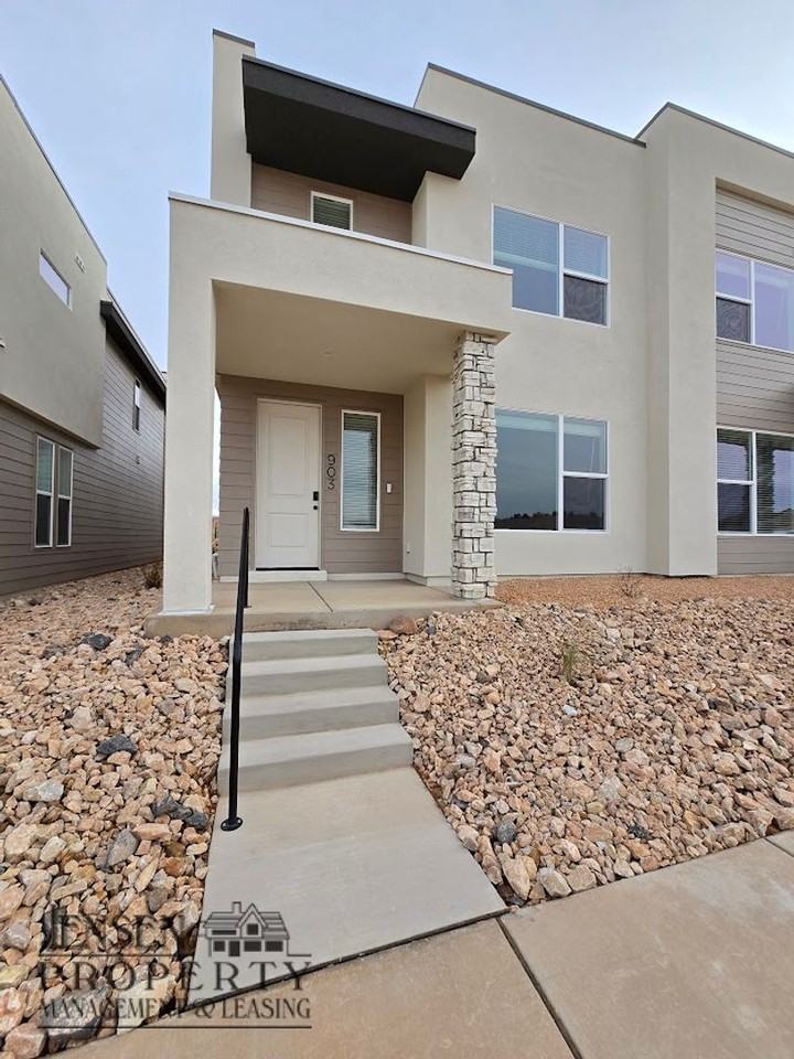 903 W Boxthorn Dr - Photo 2 of 19