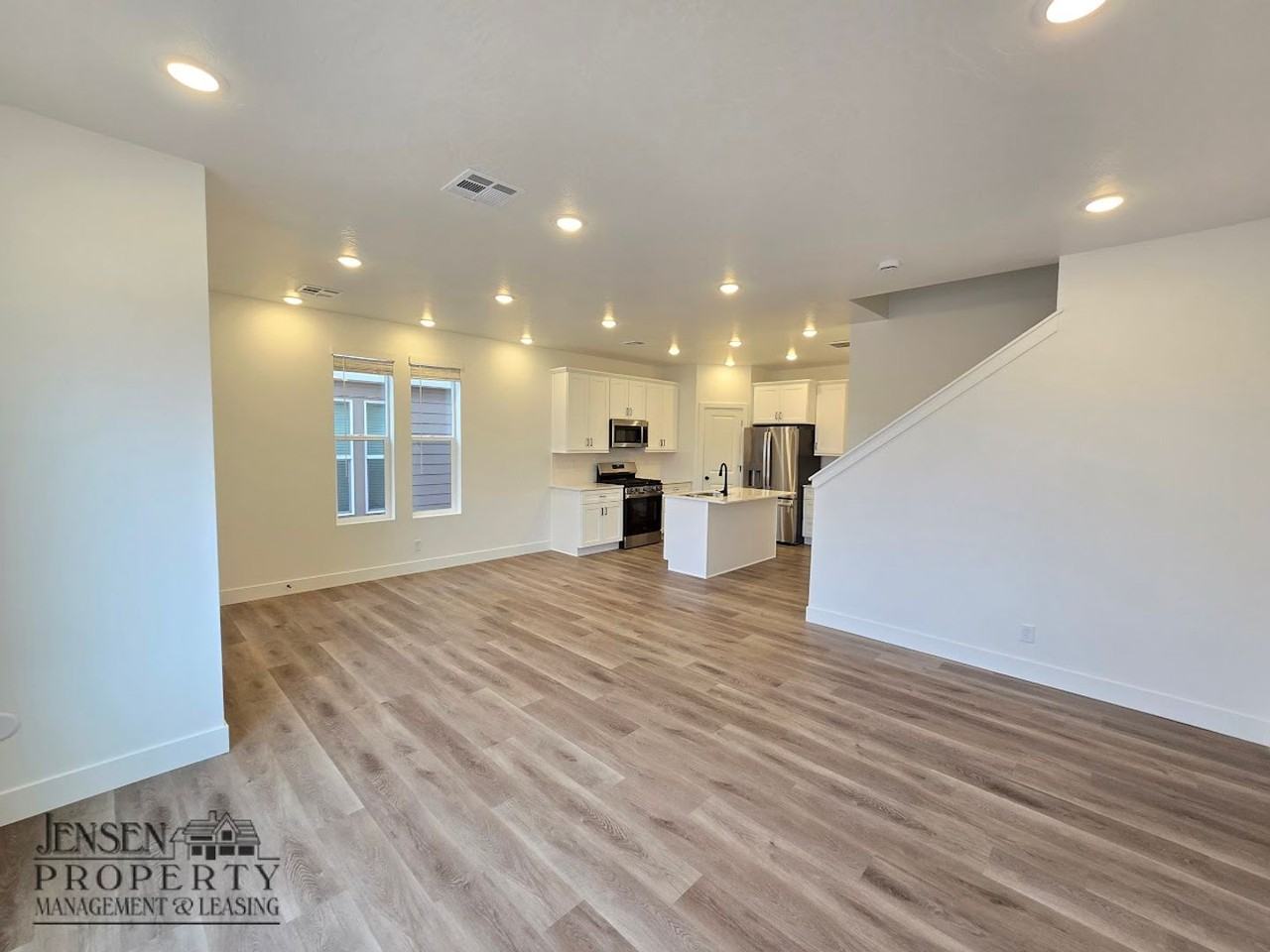 903 W Boxthorn Dr - Photo 5 of 19