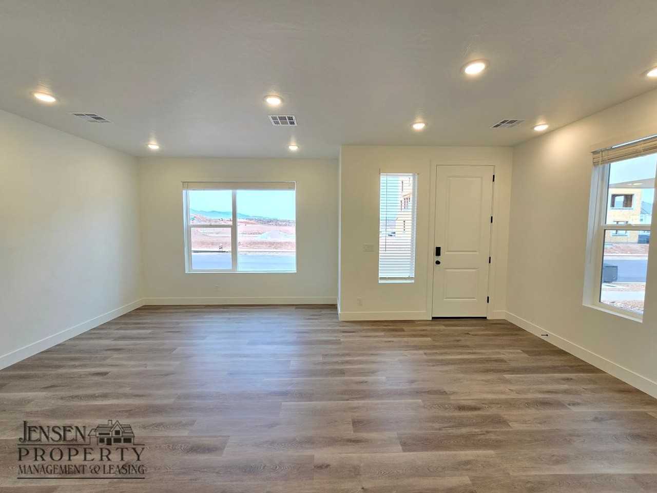 903 W Boxthorn Dr - Photo 6 of 19