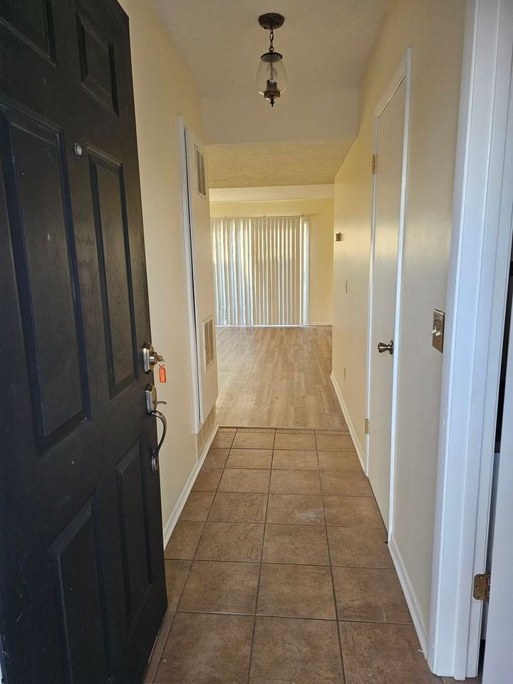 59 Knollwood Cir - Photo 4 of 28