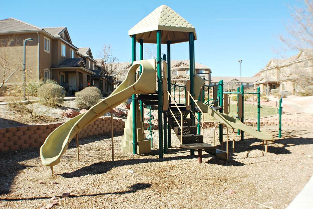 3155 S Hidden Valley Dr #156 - Photo 5 of 16