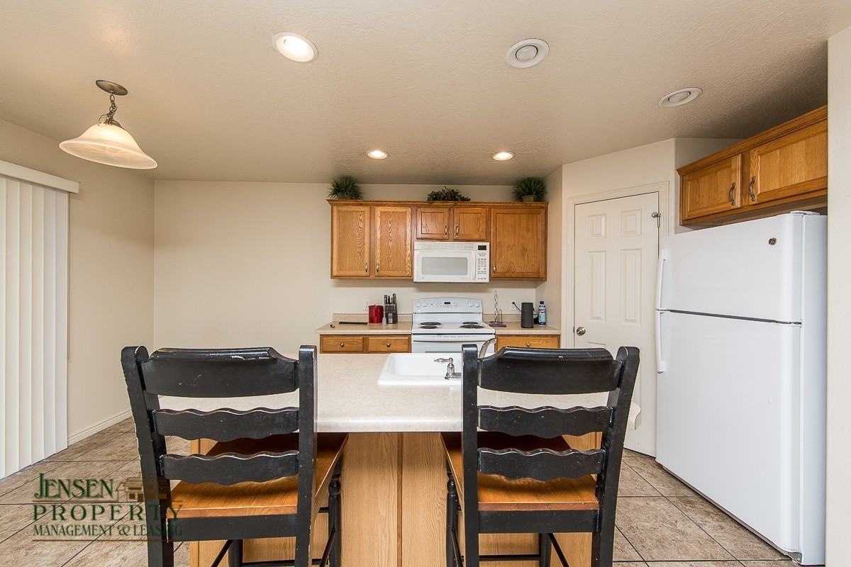 3155 S Hidden Valley Dr #156 - Photo 7 of 16