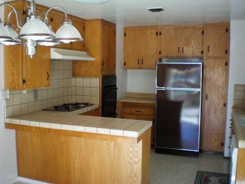 328 9th St - Photo 6 of 7