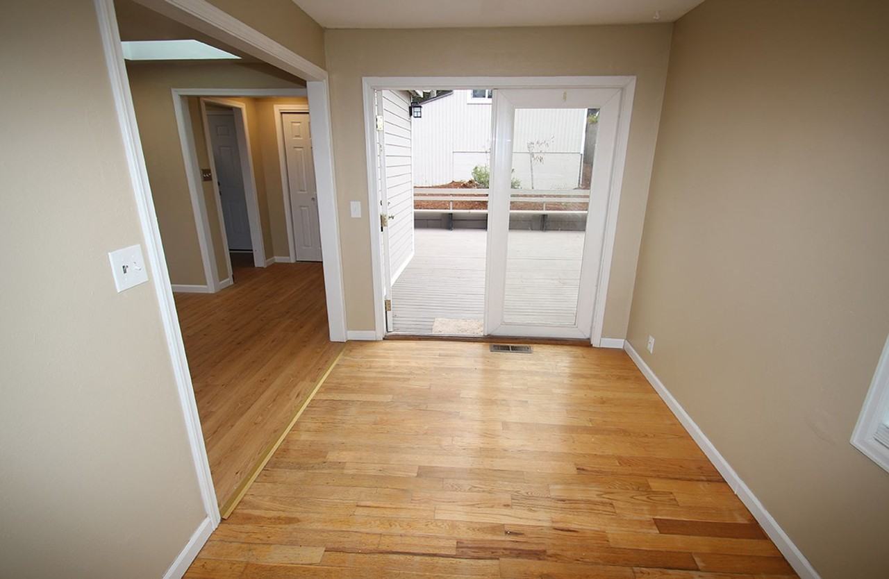 5816 57th Ave Ne - Photo 5 of 22