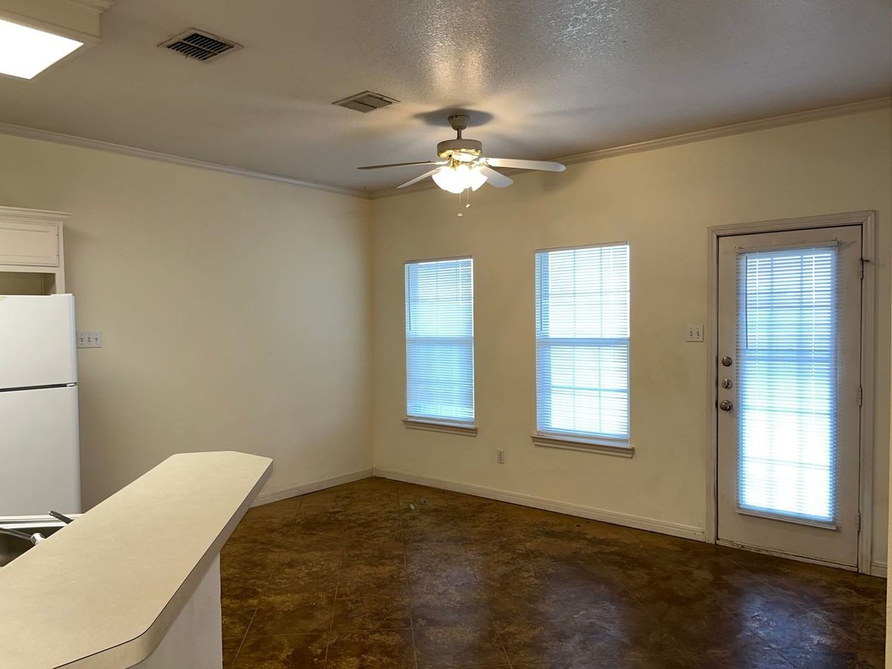 3049 Clydesdale Way - Photo 5 of 19