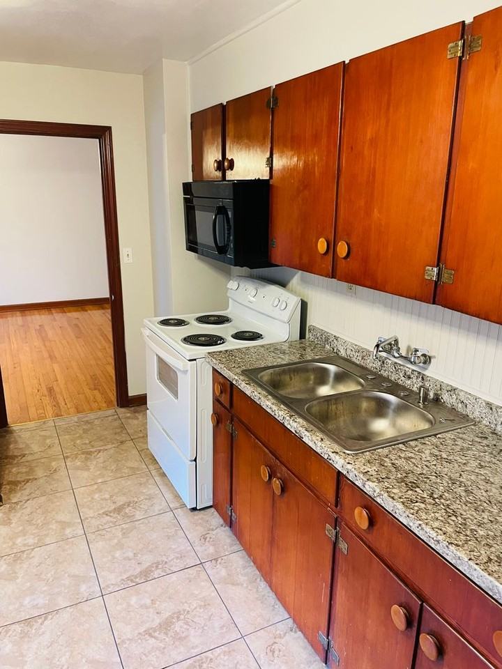 515 Mcdaniel St - Photo 7 of 17