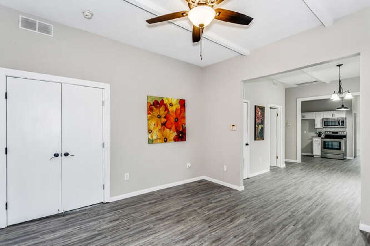 230 N Estelle St - Photo 5 of 22