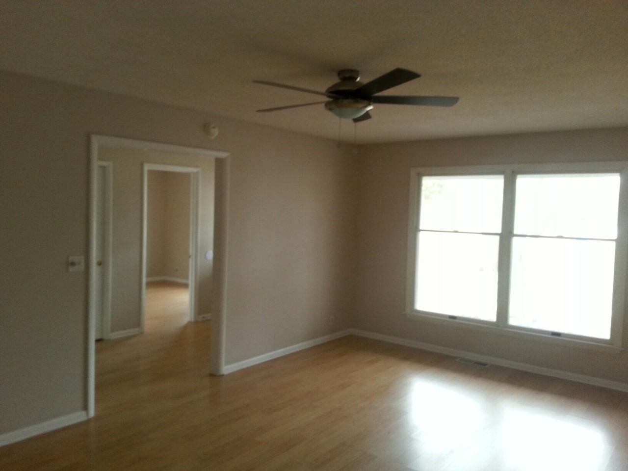 119 E Southglen Dr - Photo 6 of 19