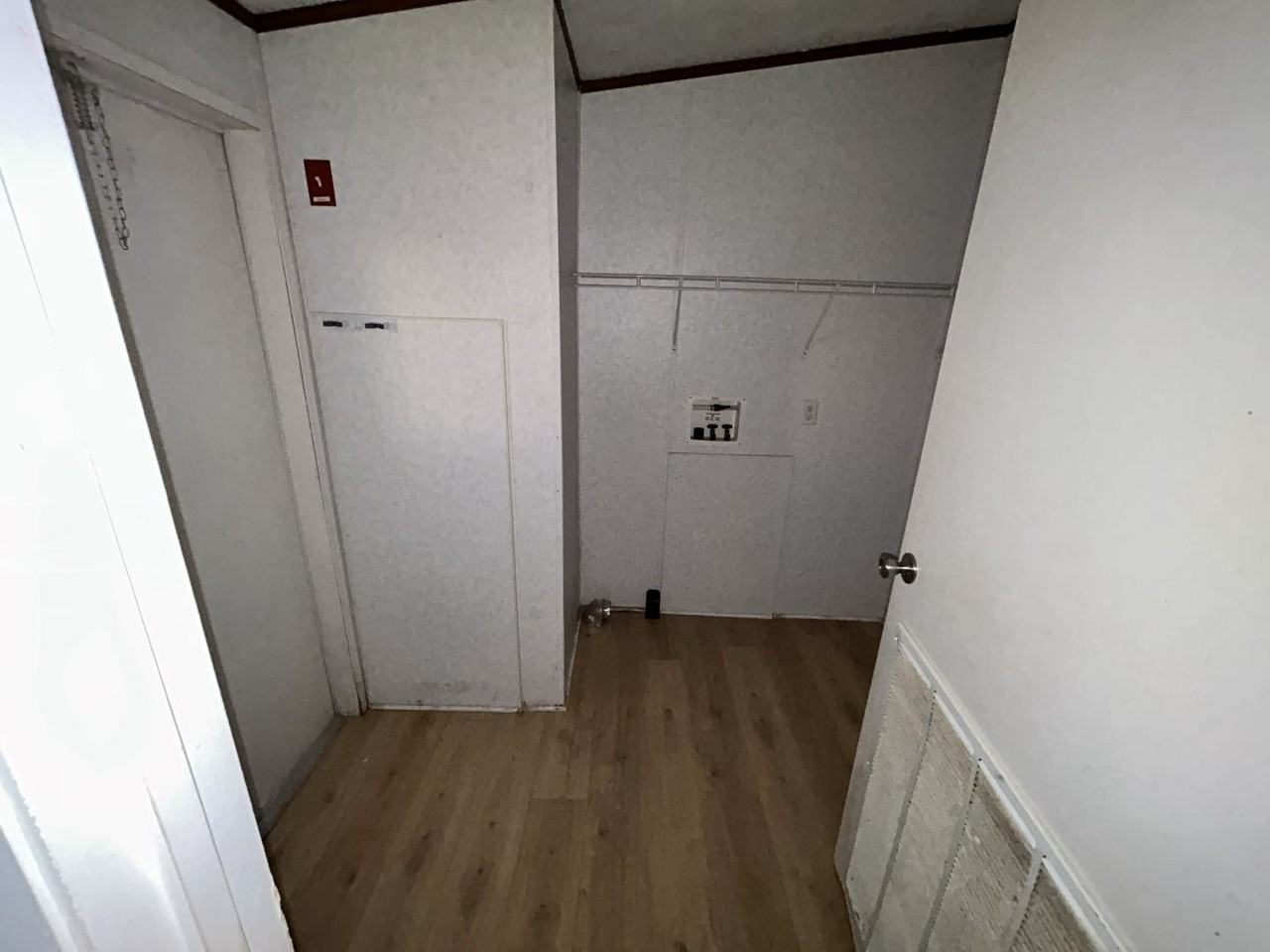 6100 E Rancier Ave - Photo 7 of 9