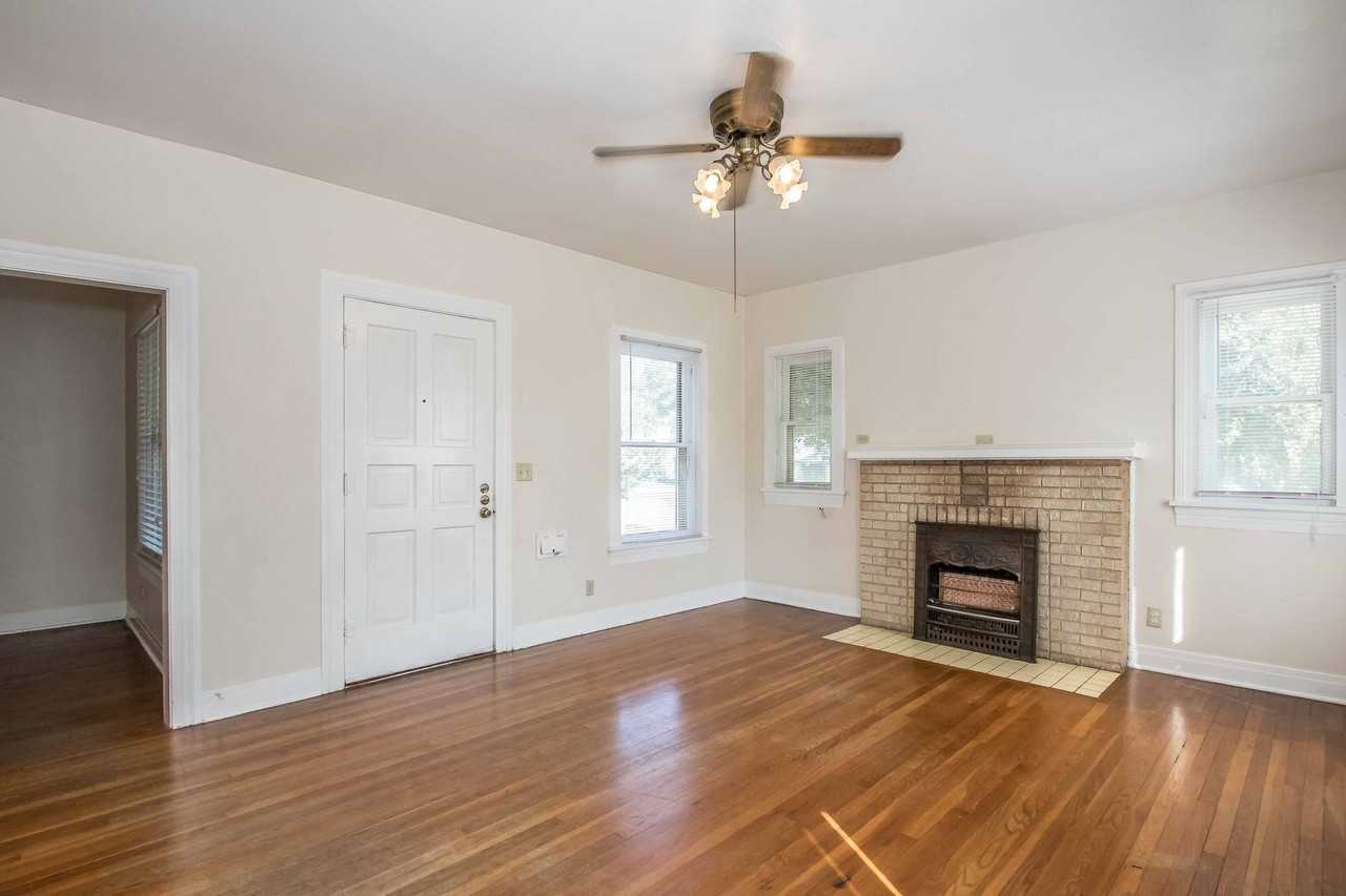 4409 Pershing Ave - Photo 5 of 24