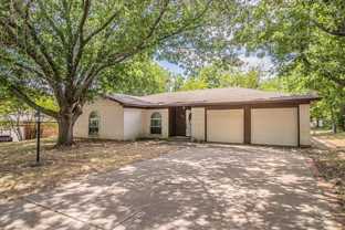 432 Pecan Dr - Photo 1 of 1