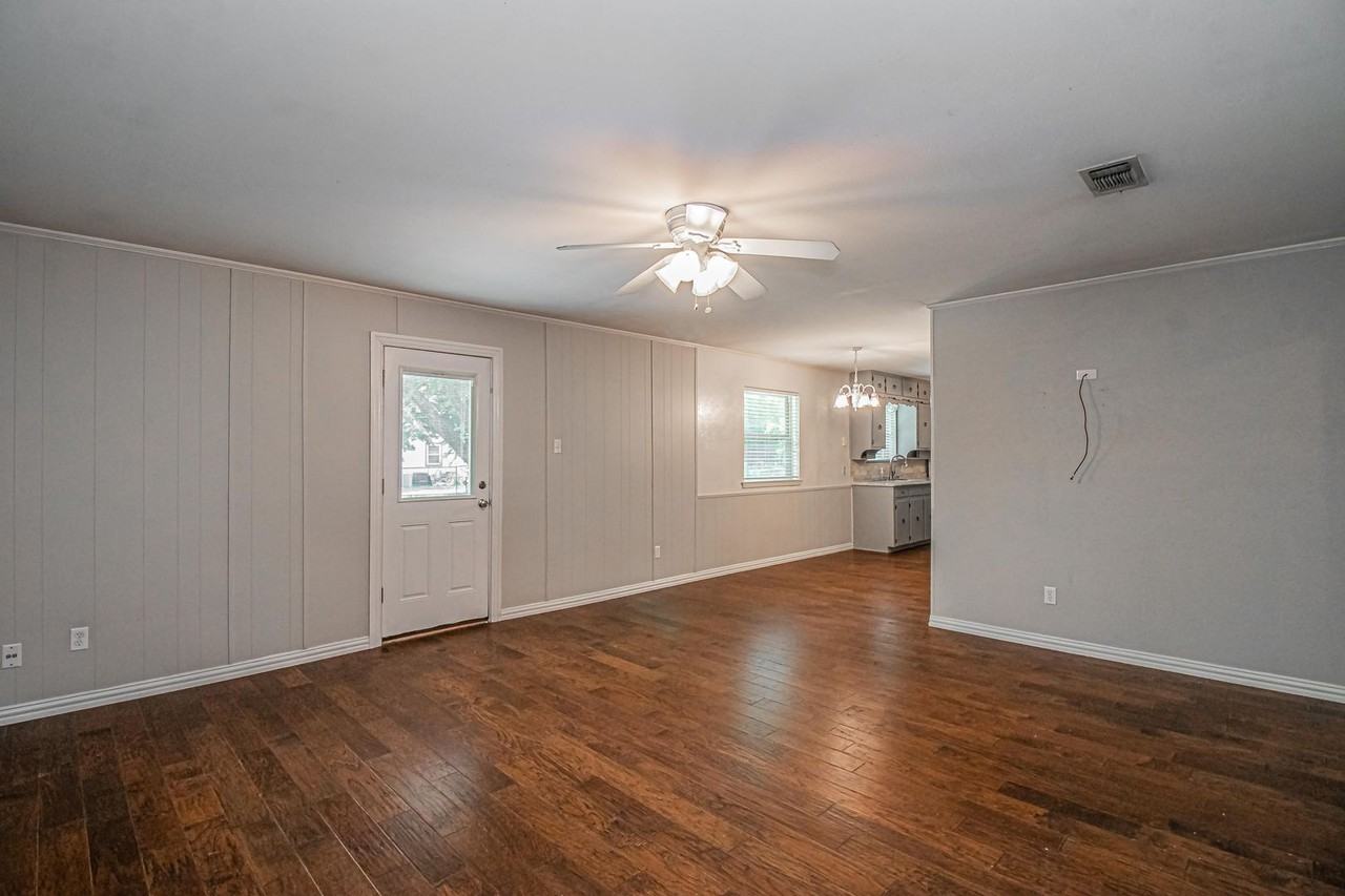 432 Pecan Dr - Photo 4 of 29