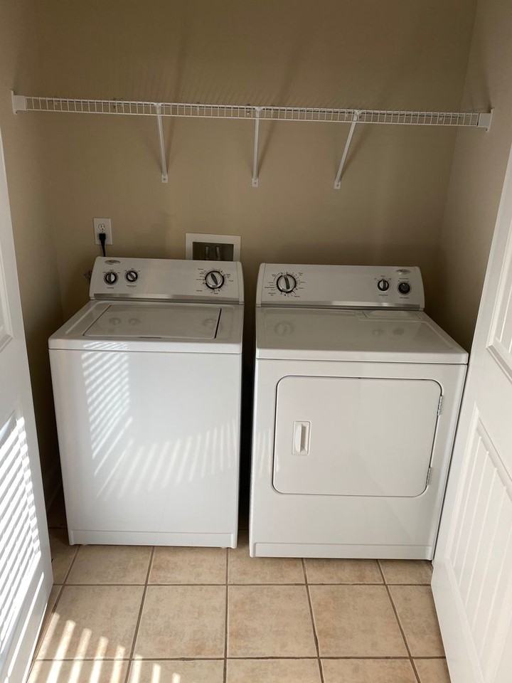 145 Foreman Dr - Photo 4 of 9