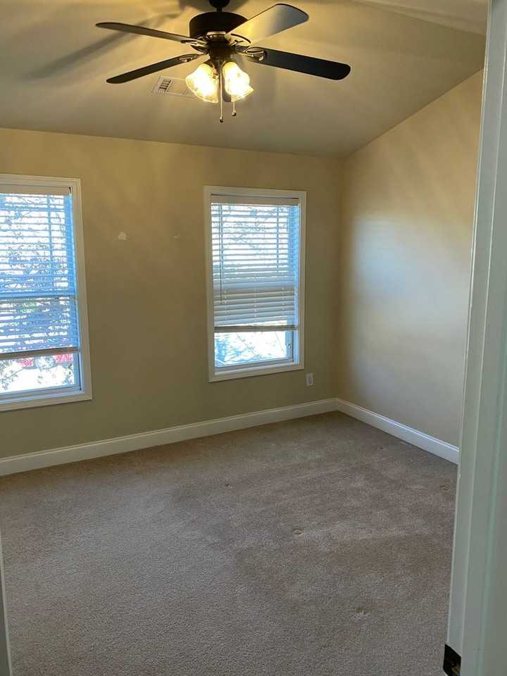 145 Foreman Dr - Photo 7 of 9