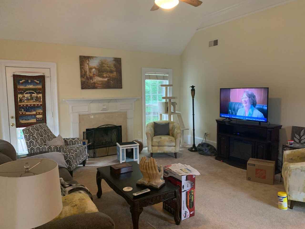 432 Wood Ln - Photo 3 of 18