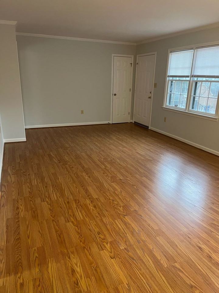 195 Woodberry Ct - Photo 4 of 20