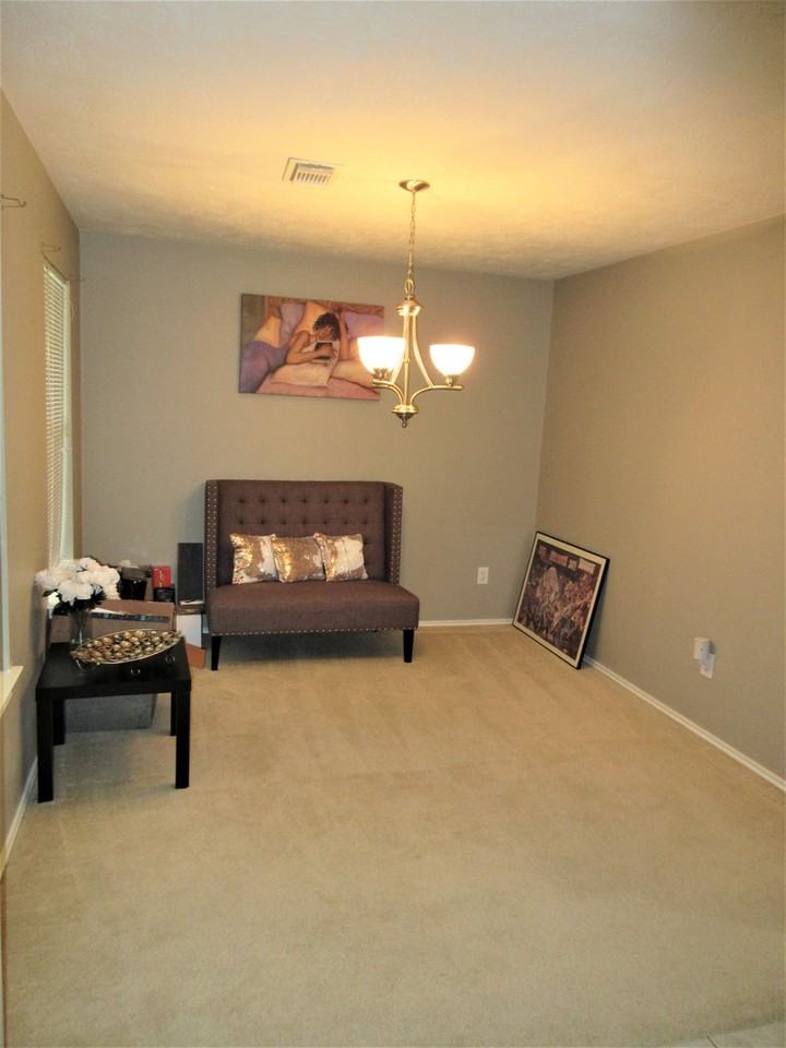 11323 Harbour Lake Ct - Photo 2 of 13