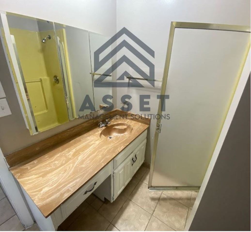 2624 Sw 57th St - Photo 6 of 22