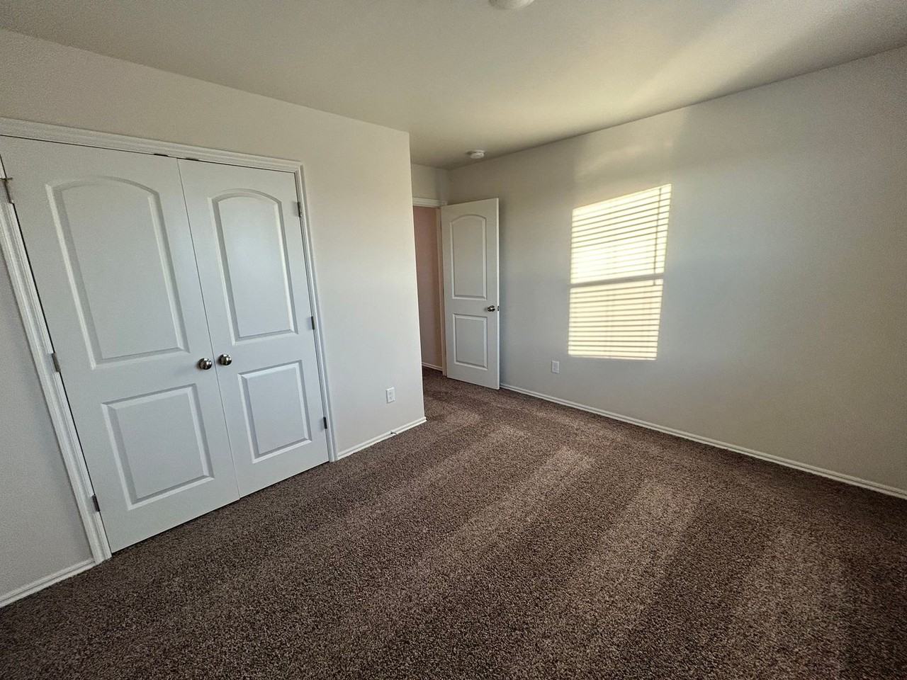 10818 Nw 119th Pl - Photo 4 of 18