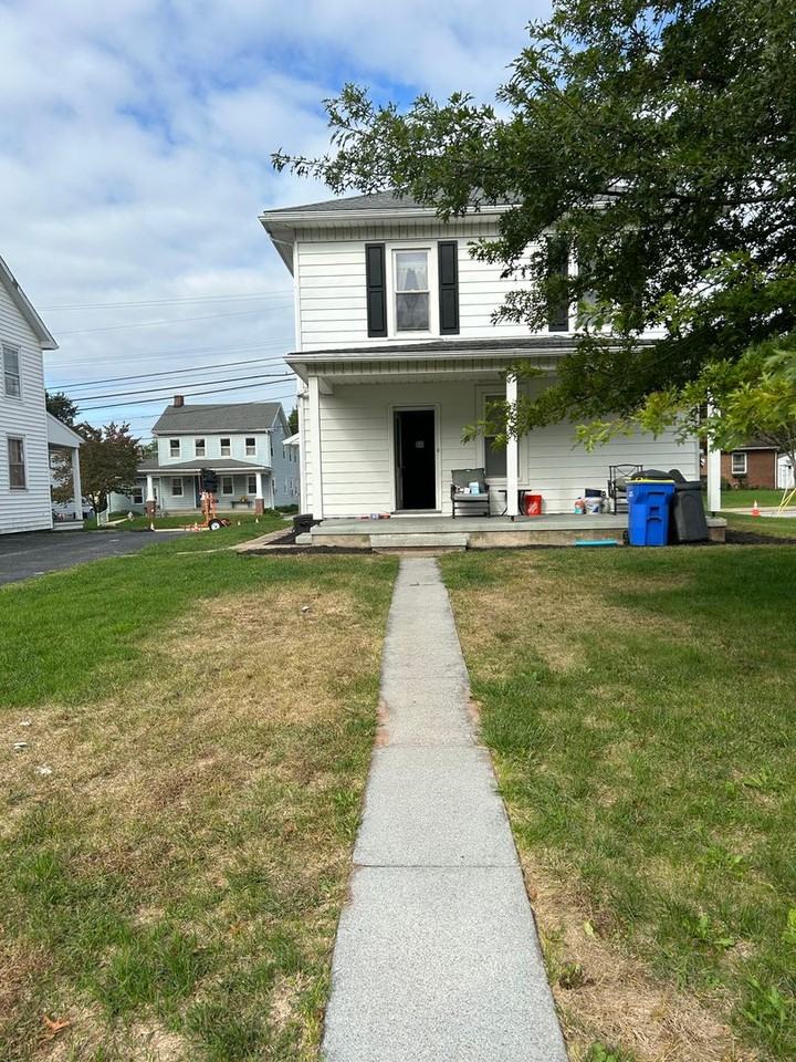 233 S Main St - Photo 5 of 25