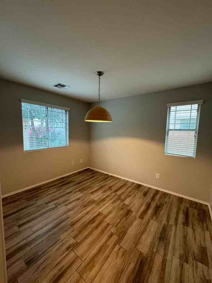 2491 E Boston St - Photo 5 of 37