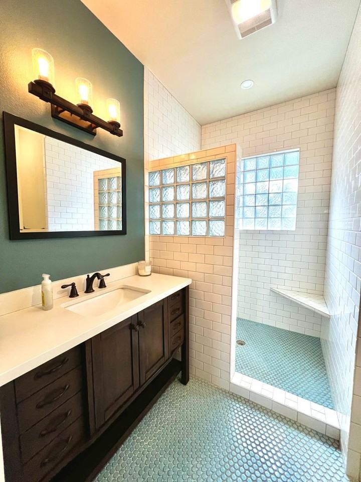 600 Tivy St - Photo 6 of 12