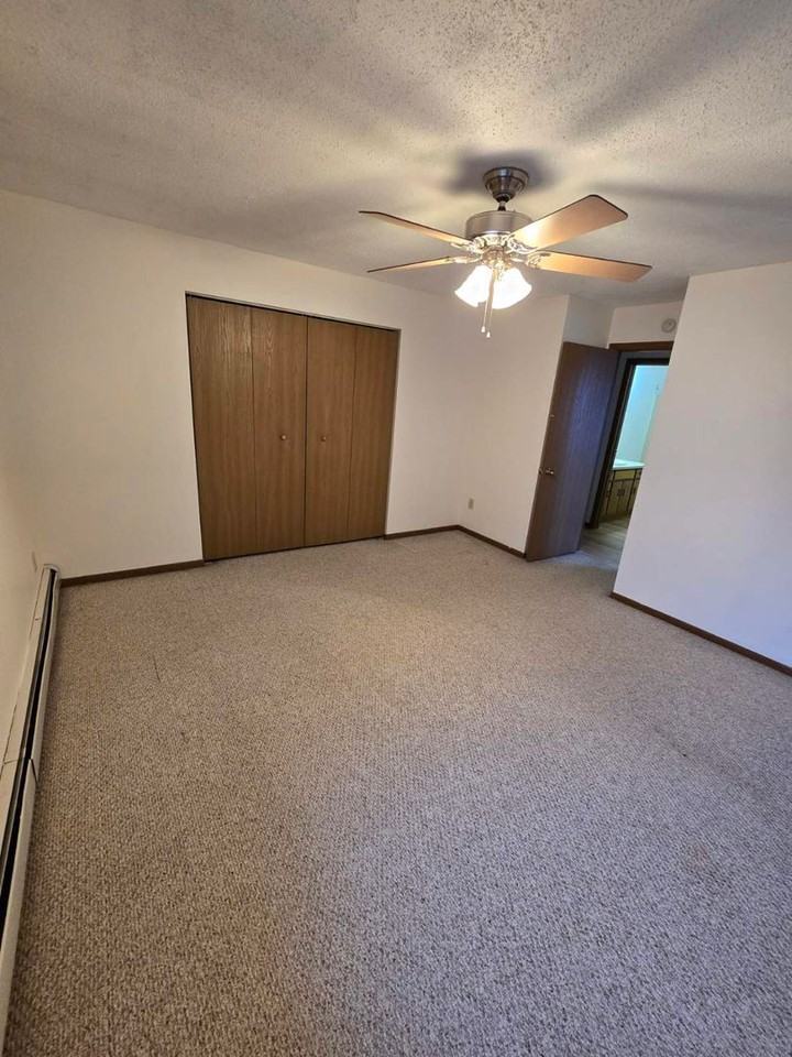 River Road Apartments - Photo 5 of 18