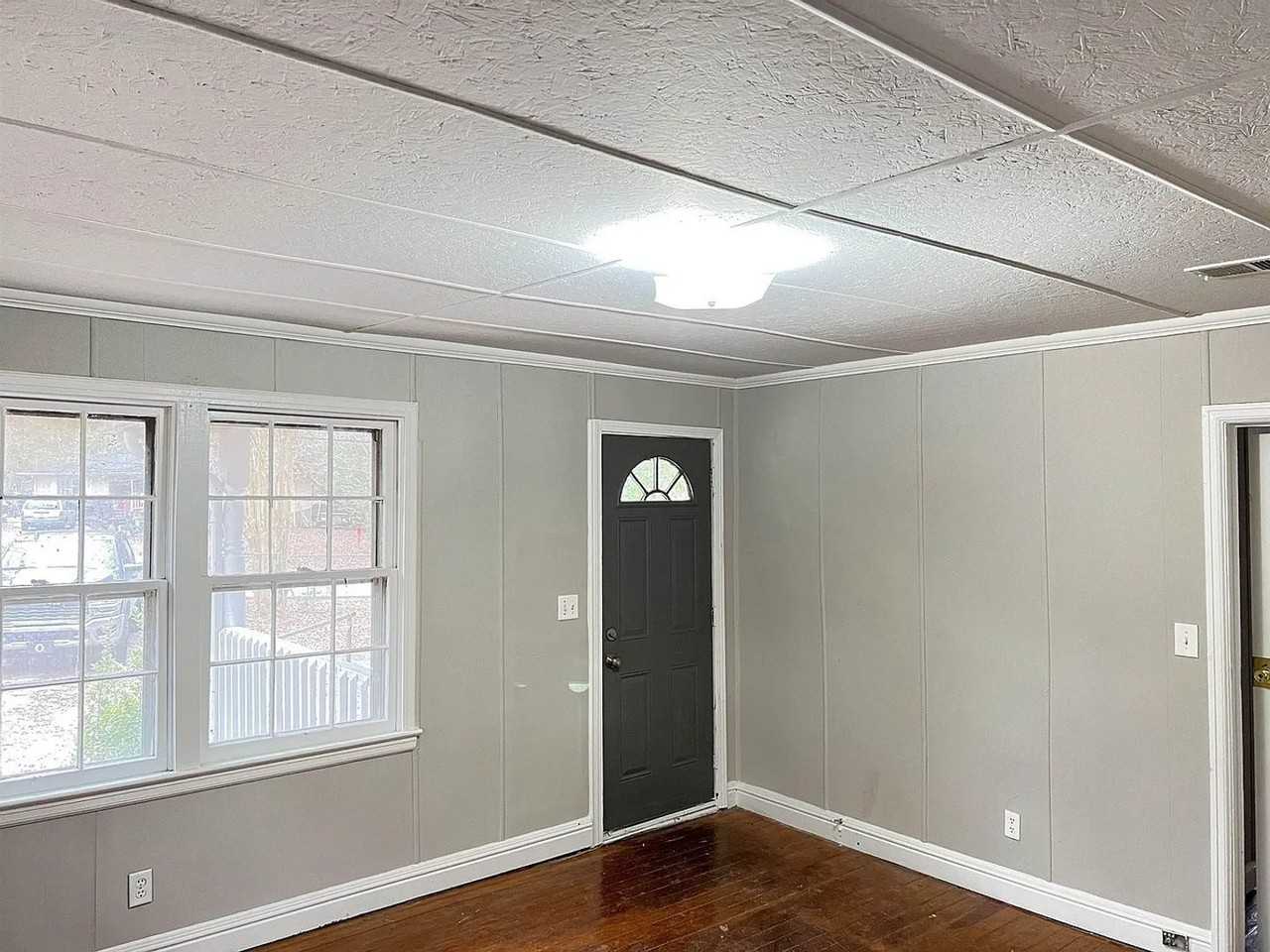 5638 Attucks Blvd - Photo 4 of 10