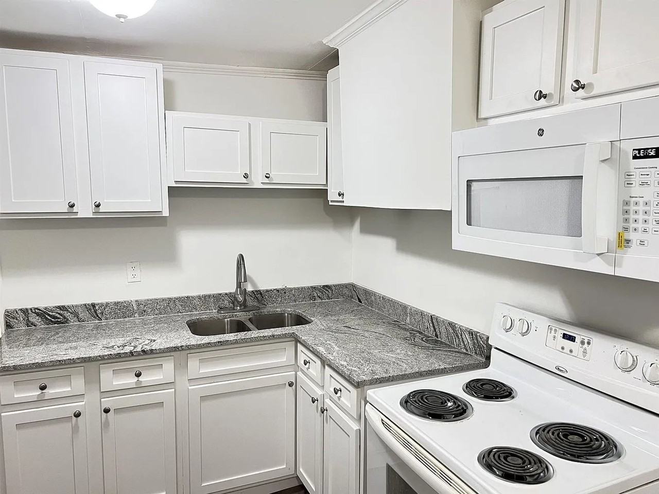 5638 Attucks Blvd - Photo 5 of 10