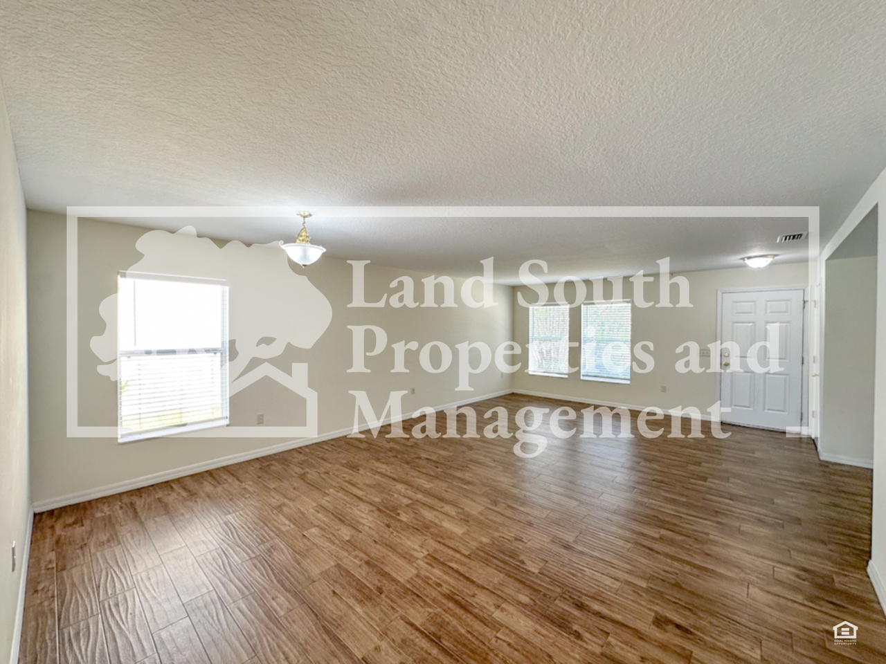7509 Hunters Greene Cir - Photo 3 of 19
