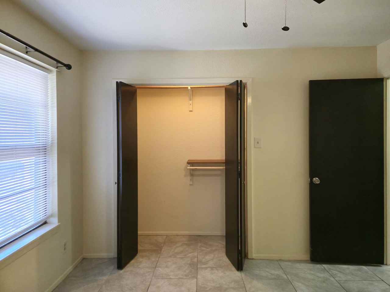 1409 Chapel Creek Rd - Photo 7 of 12