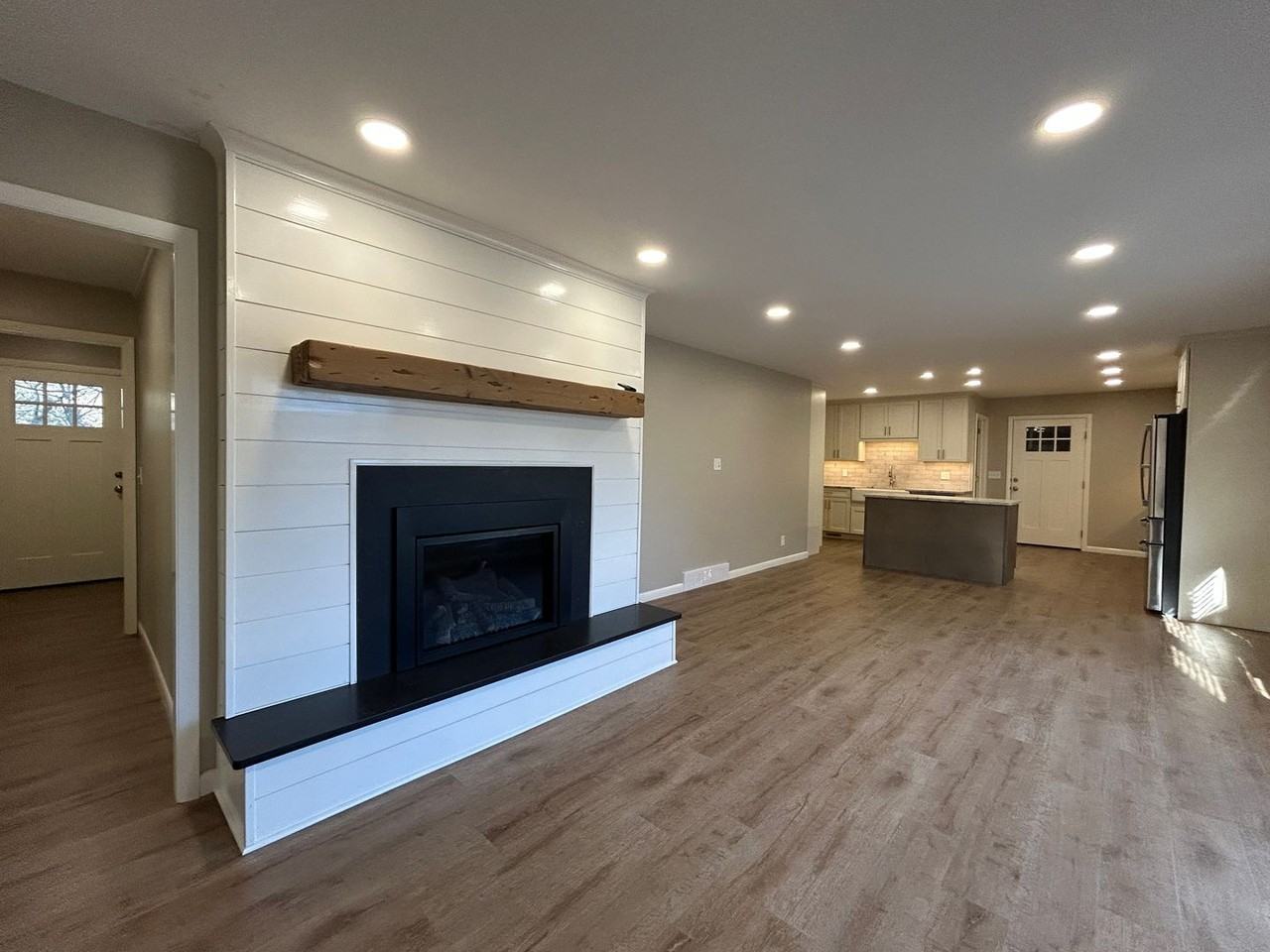 1932 Browns Chapel Rd - Photo 3 of 37