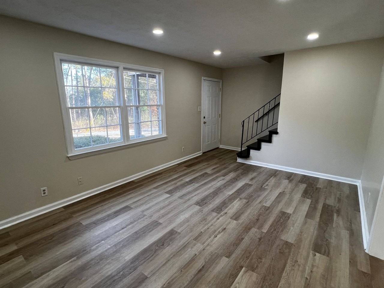 1636 Huntley Ridge Dr - Photo 3 of 7