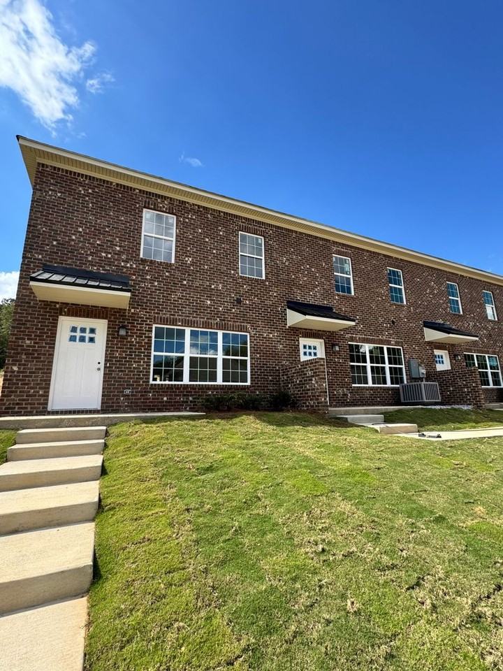 2102 Downs Way - Photo 3 of 11