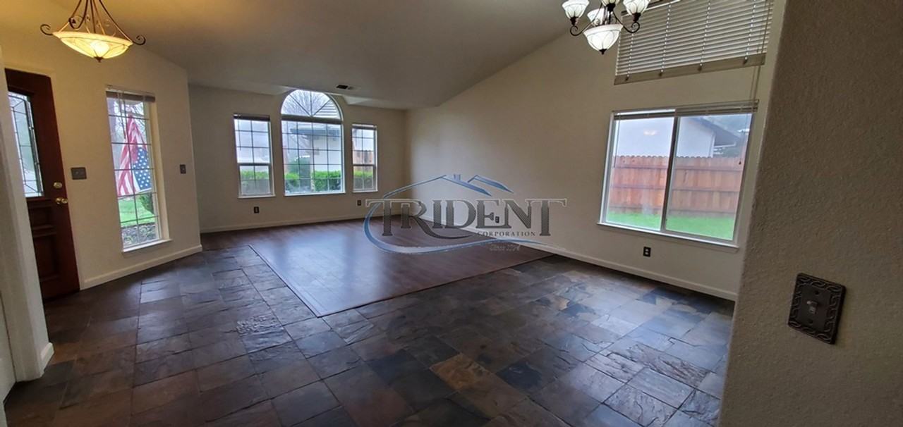 1551 Pintail Ct - Photo 4 of 24