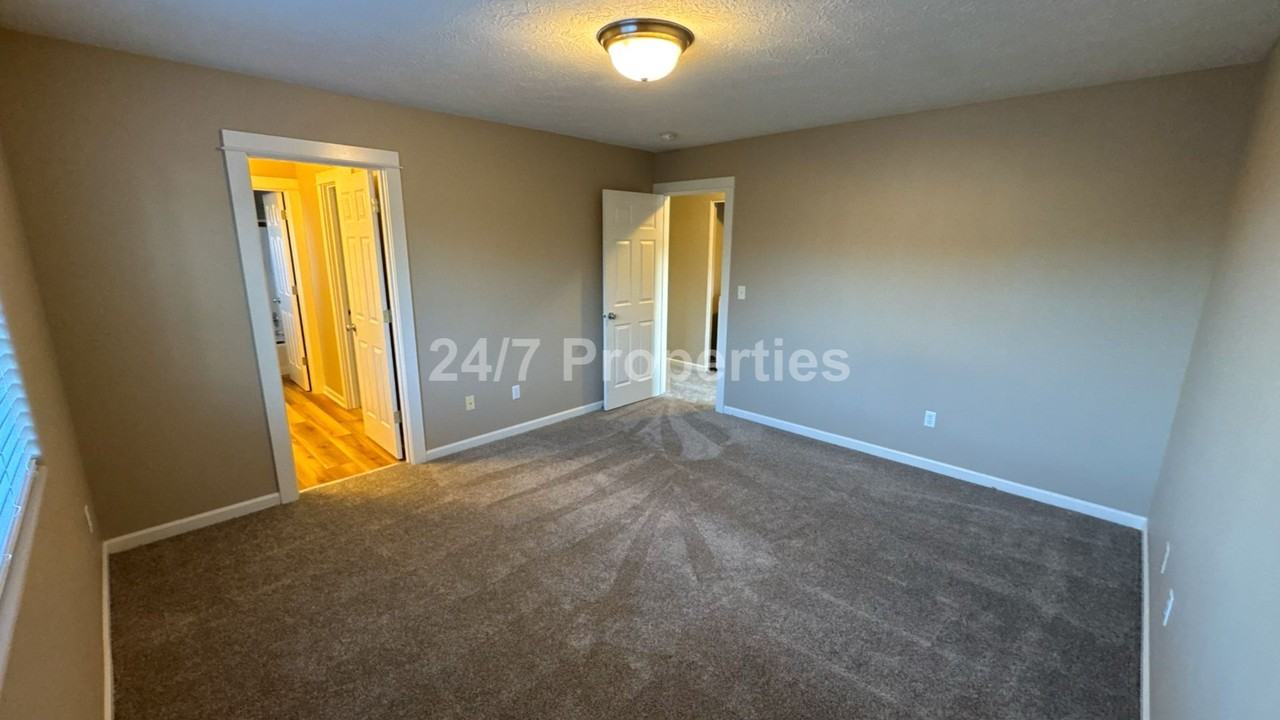 3555 Polo Ln - Photo 6 of 17