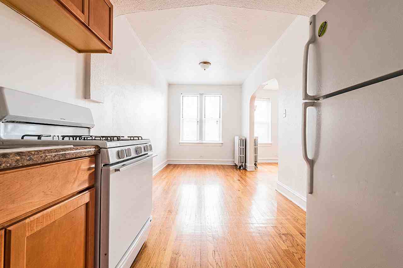 222 E 109th - Photo 4 of 19