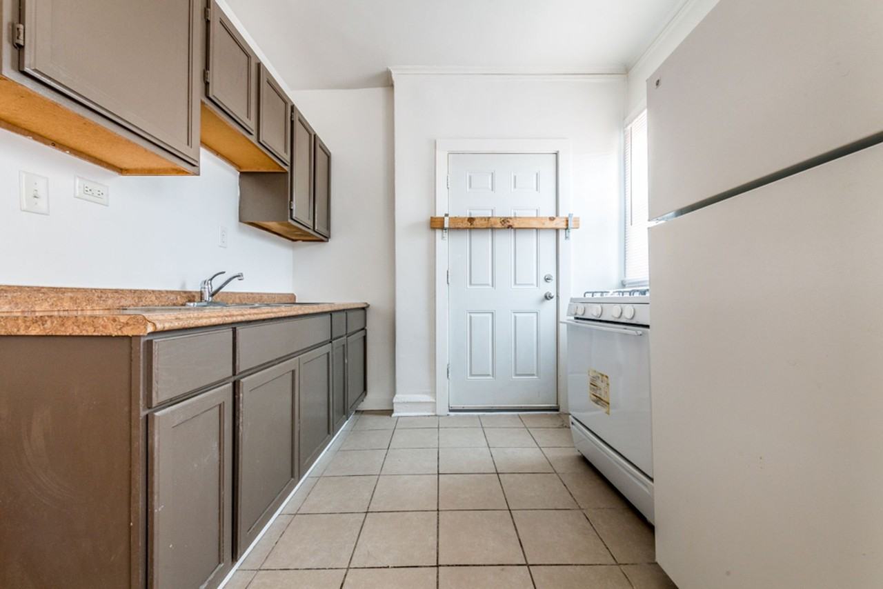 7110 S Ridgeland - Photo 6 of 19