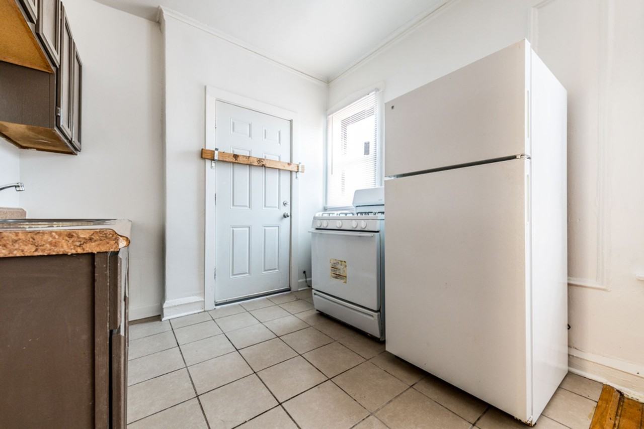 7110 S Ridgeland - Photo 5 of 19