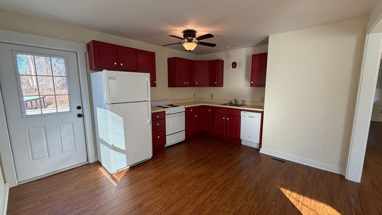 2250 New High Shoals Rd - Photo 3 of 20