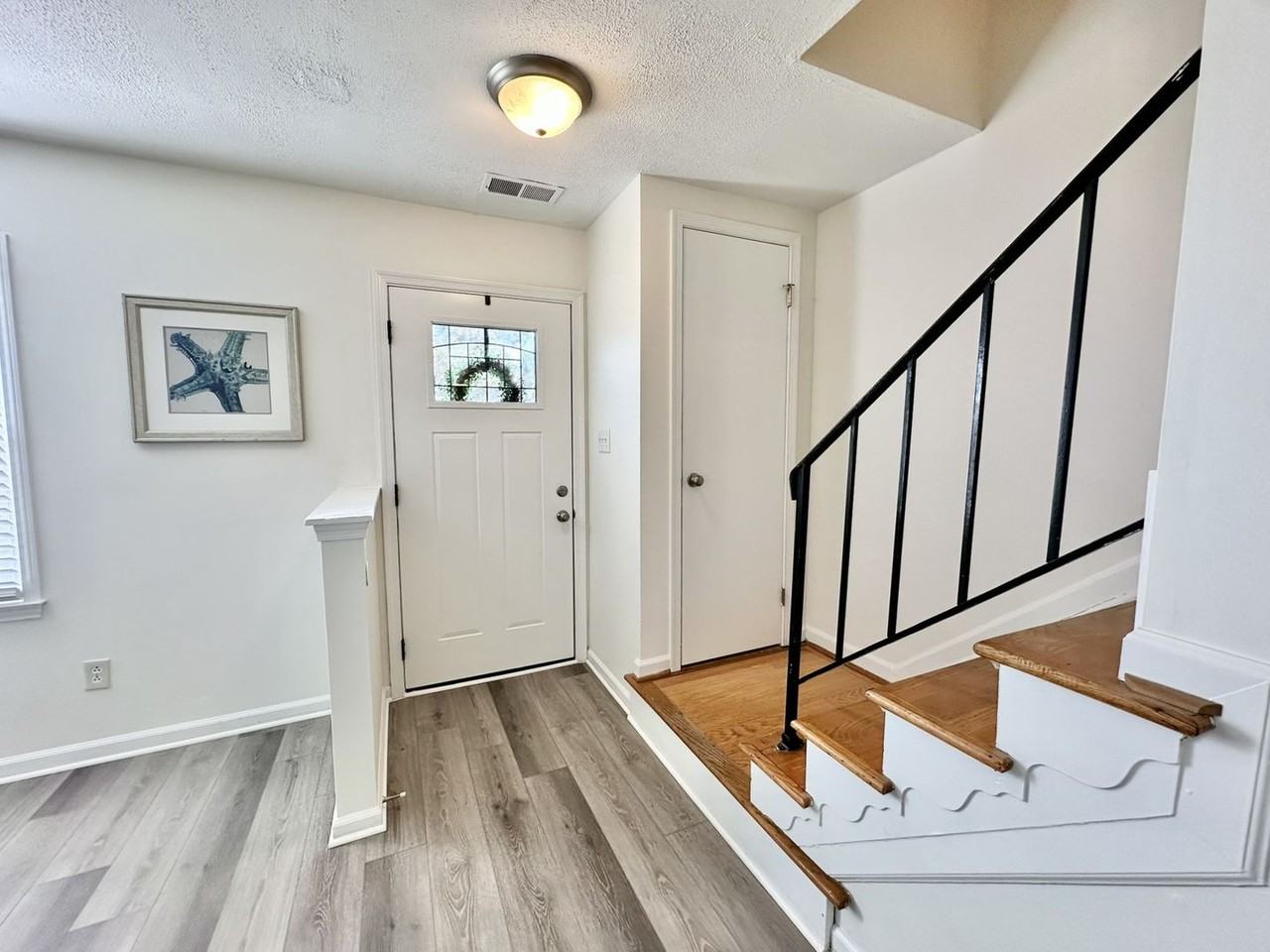 2240 Chadwick Dr - Photo 6 of 40