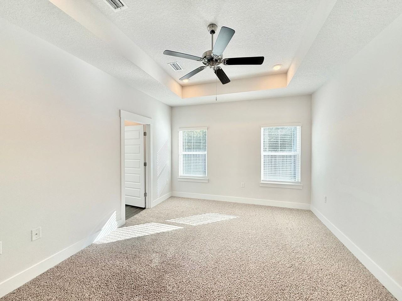 5732 Conley Ct - Photo 6 of 14