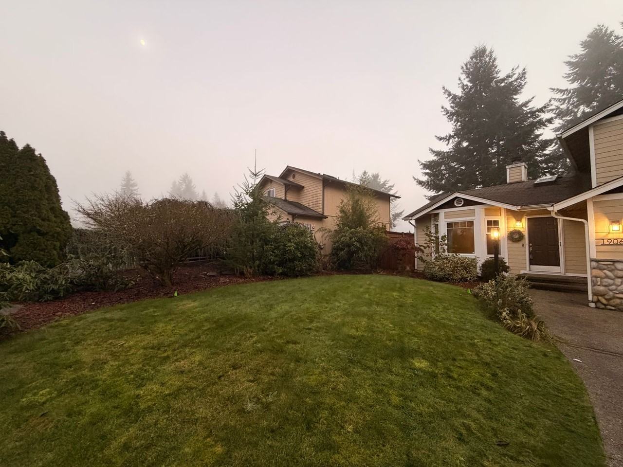 1906 151st Street Ct S - Photo 3 of 35