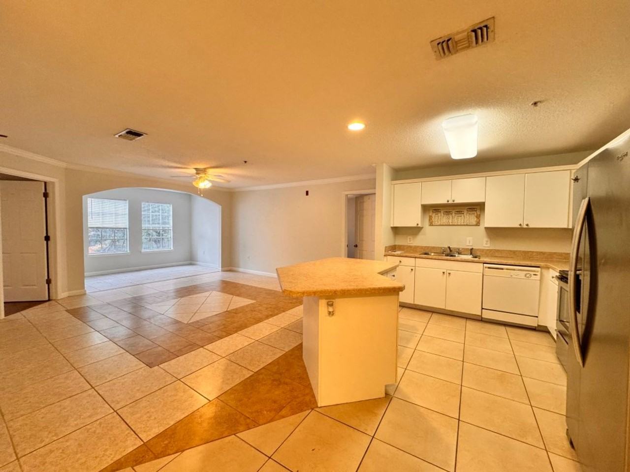 3591 Kernan Forest Blvd #121 - Photo 3 of 21