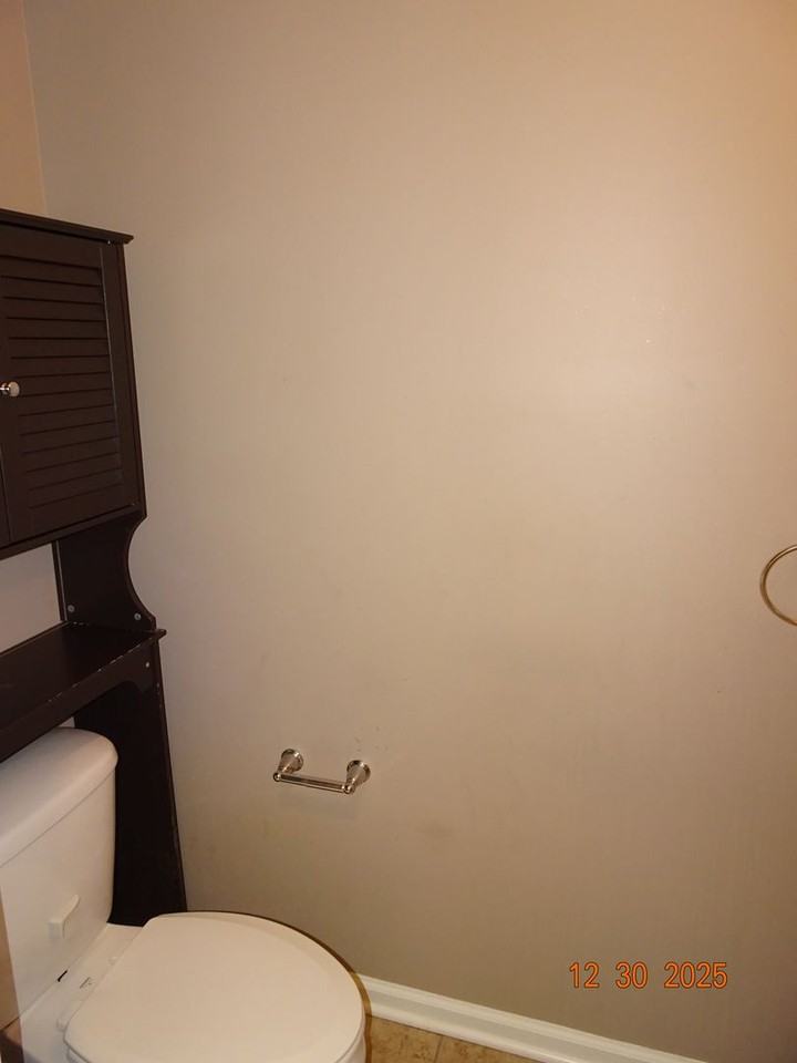 4656 Noland Blvd - Photo 4 of 27