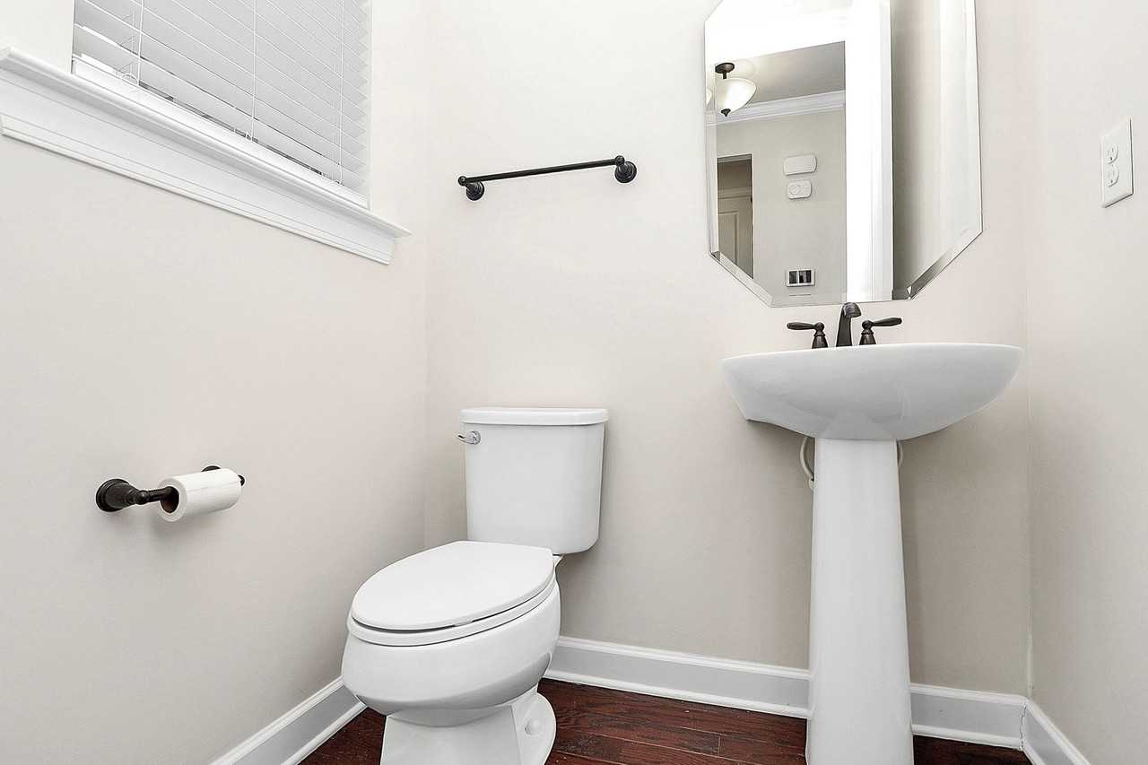 5688 Garrow Glen Rd - Photo 7 of 18