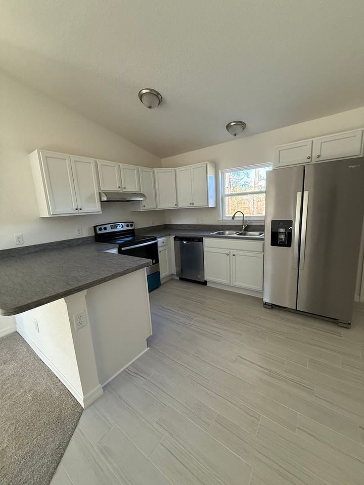 24449 Nw Falcon Ave - Photo 5 of 11