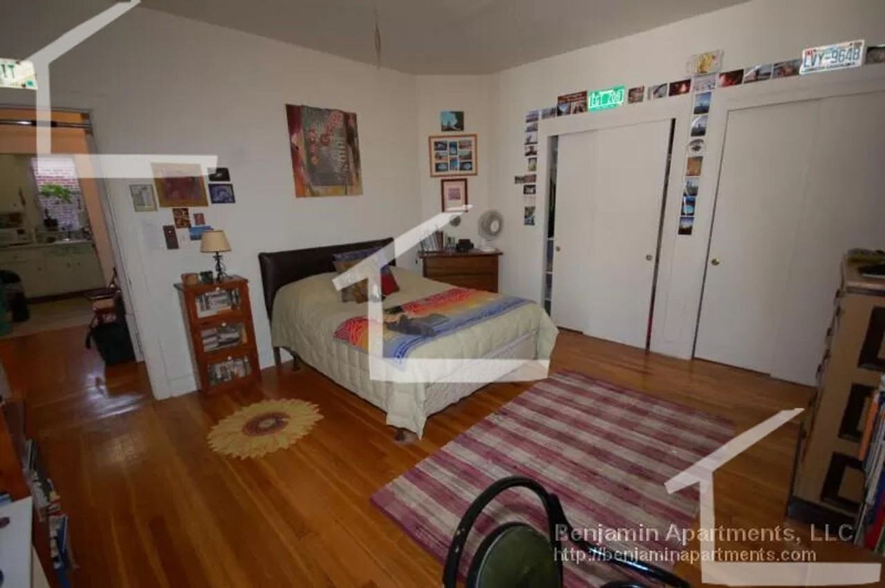 92 Lancaster Ter - Photo 6 of 17